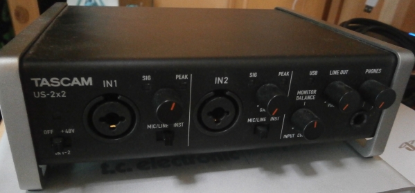 【ACアダプタ付】TASCAM　US-2x2　オーディオインターフェース