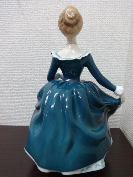 ロイヤルドルトン 陶器フィギュアJANINE1970 8-059 xvpbvx 【公式通販】