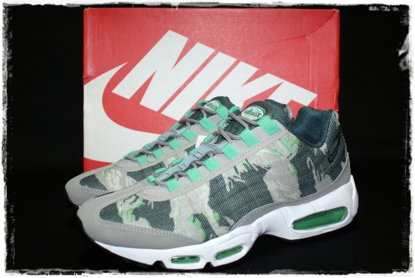 *新品箱付*13年製*ナイキNIKEエアマックス95AIR MAX迷彩カモ26.5
