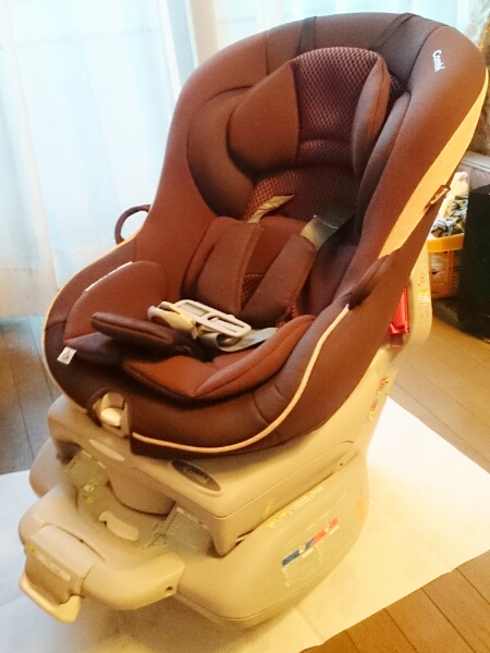 combi チャイルドシート ゼウスターンEG ゴールドブラウン 中古