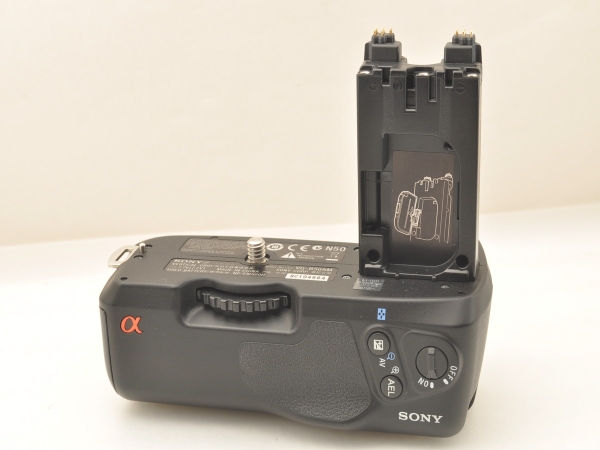 ★新品級★ソニー SONY 縦位置グリップ VG-B50AM ★完動品★#552