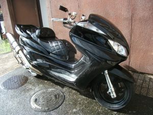 マジェスティ250 カスタムのYahoo!オークション(旧ヤフオク!)の相場