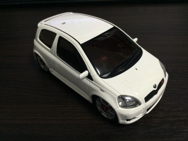 京商　Mini-Z（ミニッツ）　MR-03　TOYOTA　ヴィッツ　中古品