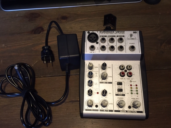 BEHRINGER EURORACK UB502 ミキサー