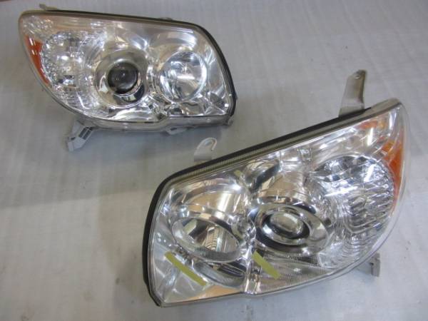 215 ハイラックスサーフ 後期 純正ヘッドライト 左右セット TOYOTA 21#系後期 ハイラックスサーフ 純正 左右 ヘッドライト 86788