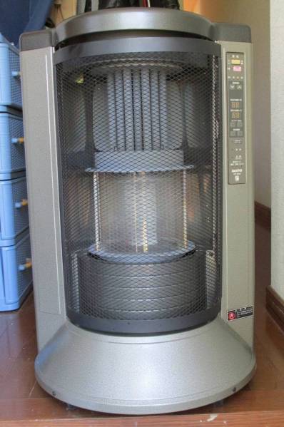 サンヨー FF式石油ストーブ CFF-L644 サンヨーFF式石油ストーブジャンク品CFF-L824CFF-L824 (Hana) 八千代