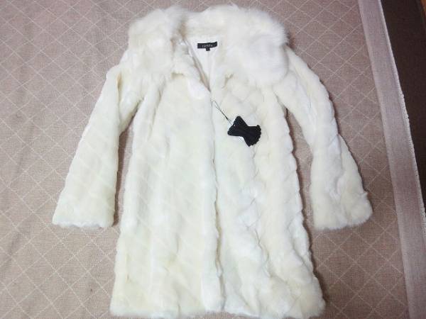 ★リエンダ　rienda 白のファーコート　タグ付き★S
