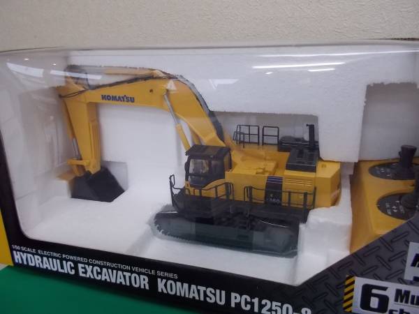 京商　油圧ショベル　コマツPC１２５０－８ HG 1/50 新品