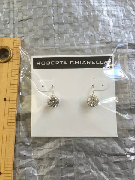 新品 NYで大人気 Roberta Chiarella ロベルタチャレラ サラモデル CZ ピアス 新品◇ロベルタチャレラ ロベルタチャレラ Chiarella ゴールド＆ピンクフープピアス 定番人気！上品な輝きスワロフスキー素材 22金