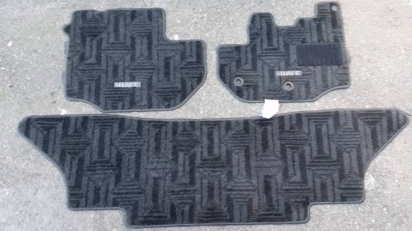 ハイエース200系　ワイド　純正フロアマットセット