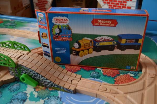 木製　きかんしゃトーマス　ステップニーとミュージアムカー　