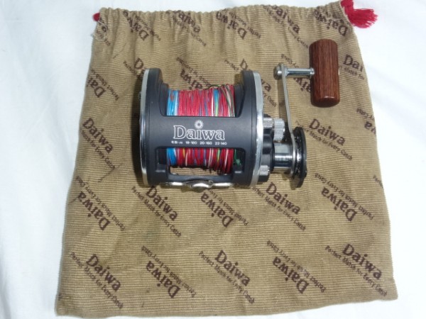 ★Diwa(ダイワ)石鯛300 ハンドルドラグ 釣り具 リール★☆12F-H