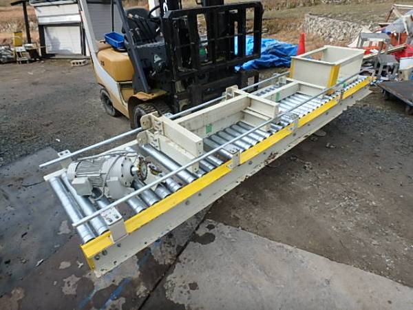 010501 三相200V 大型電動ローラーコンベア 脚付 直2