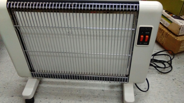 中古美品】ニューセラミックヒーター/サンラメラ/600W型 中古