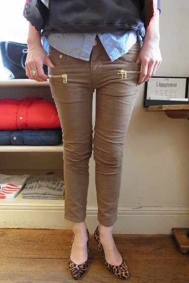 USED☆アパルトモン コーデュロイスキニーパンツ 25.920円 34