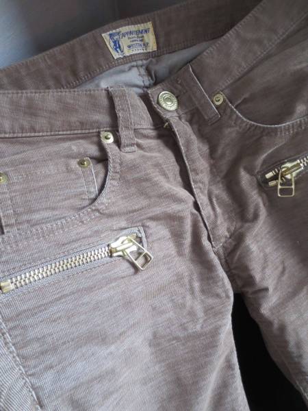 USED☆アパルトモン コーデュロイスキニーパンツ 25.920円 34