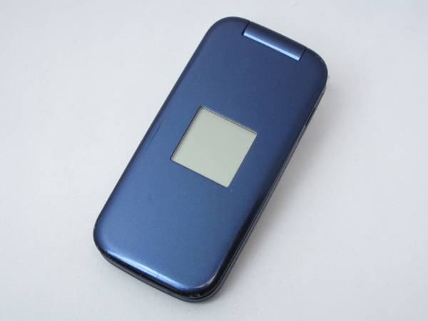 ☆らくらくホンベーシックⅢ F-08C ネイビー docomo 白ロム