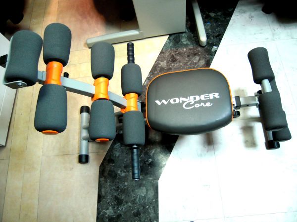 【美品】ワンダーコア ショップジャパン 腹筋マシン DVD付 中古
