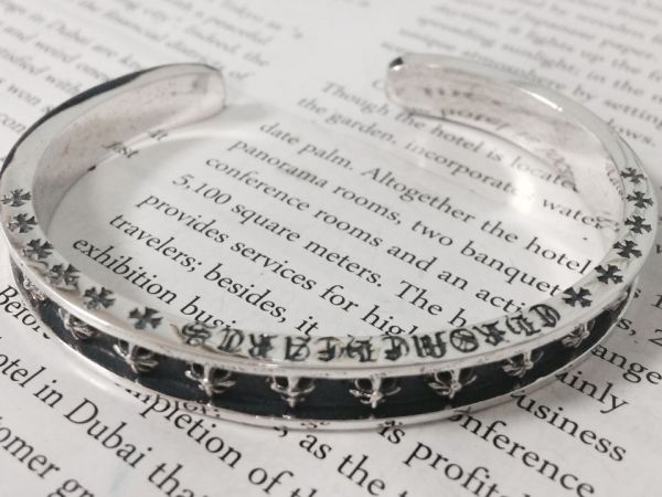 正規▲クロムハーツ/ ｃｈプラス・バングル