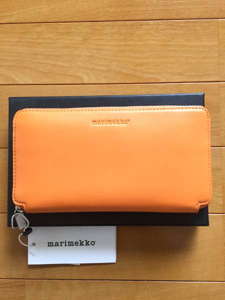 マリメッコ レザーロングウォレット オレンジ REBEKKA 新品