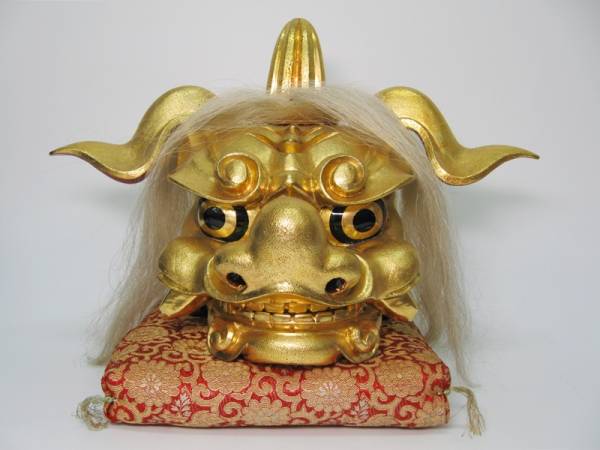 木彫 金彩 獅子頭 金獅子 座布団付　　