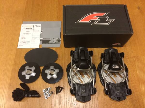 F2 RACE TITANIUM 14-15 Sサイズ 黒 中古