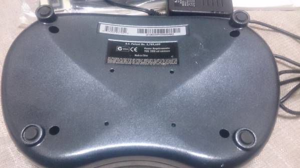 Line6 ベース用アンプシミュレータ Bass POD xt アダプタ/取説付