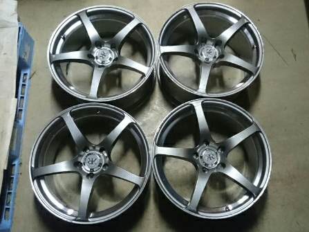 ヨコハマ クロイツァー 軽量ホイール ガンメタ ４本