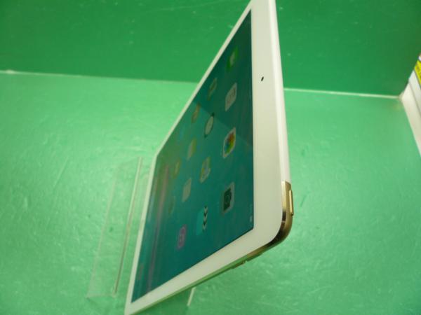 △△中古docomo iPad air2 Wi-Fi cell 16GB ゴールド 判定○