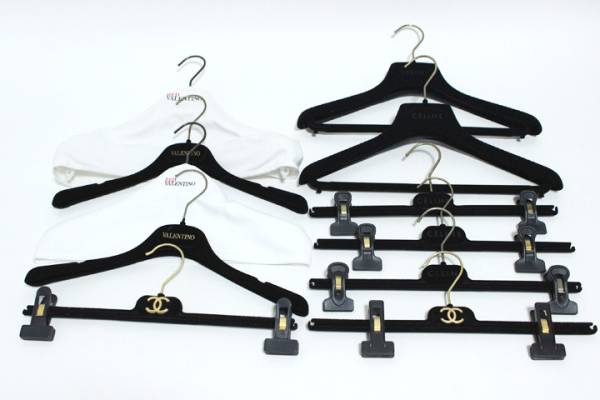 お得シャネル セリーヌ ヴァレンチノ11本ブランドハンガーセット