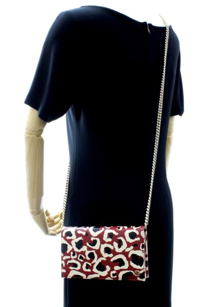 14万新品◆グッチ◆GUCCI 赤系アニマル柄チェーンクラッチバッグ