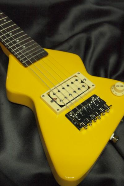 【動作確認済み】ROCKSON TCQ チキータレプリカ ☆②ミニギター!! ROCKSON TCQ MYL チキータレプリカ G1G15218