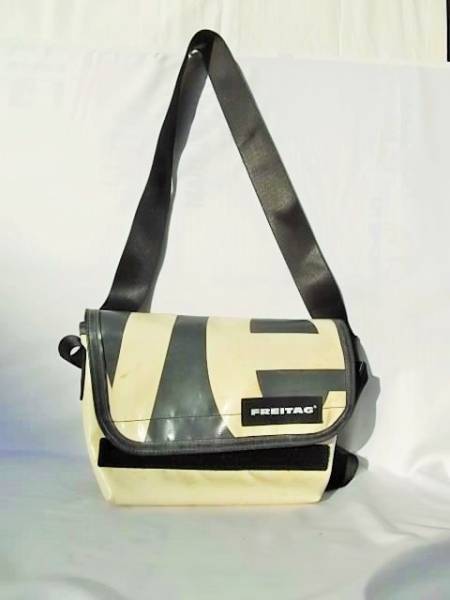 FREITAG フライターグ ショルダーバッグ bag 白 グレー FREITAG