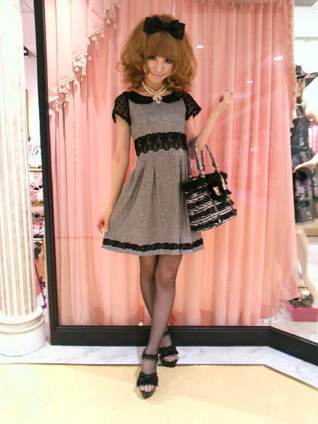 ジーザスディアマンテ 黒刺繍レース お嬢 ワンピース ドレス