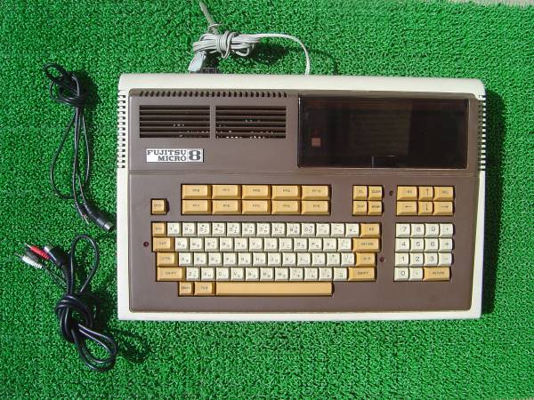 FUJITSU 富士通 MICRO 8 MB25020 FM8 ジャンク