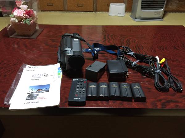 SONY ８ミリビデオカメラ CCD-TR3000