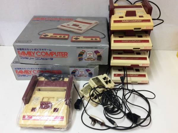 ファミリーコンピューター ジャンク 7台 Nintendo ファミコン3台