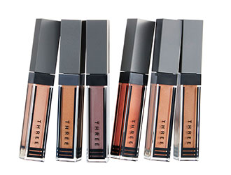 THREE ウイスパーグロスフォーアイ01