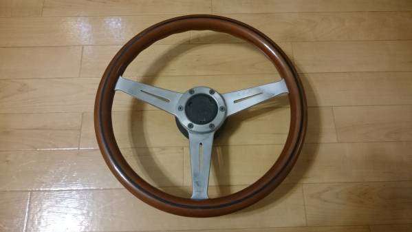 NARDIステアリングジャンク ナルディ ステアリング NARDI (ジャンク品