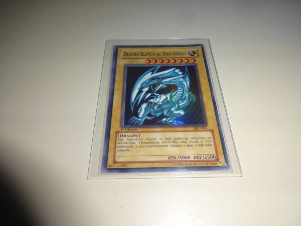 ●　遊戯王　青眼の白龍（スペイン語）　ウルトラ　●