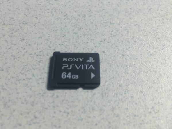 【送料無料】 PS VITA メモリーカード 64GB