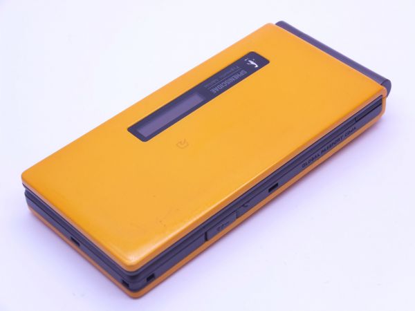 au　　　CA007　　　オレンジ　　/　　124793 　　　【美品】