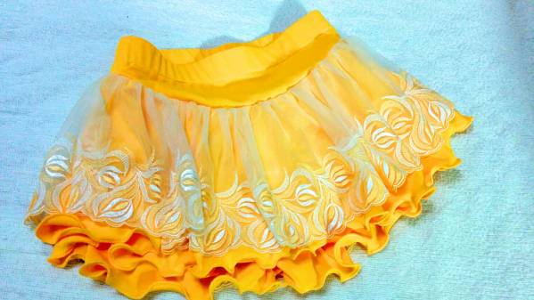 ☆スケートコスチューム（スカート）黄色レース140☆