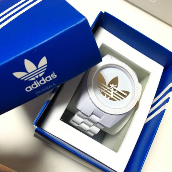 【美品】adidas 時計 白
