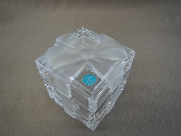 Tiffany&Co. ティファニー ガラス 小物入れ 箱型 リボンモチーフ