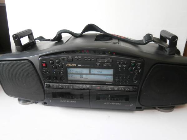 AIWA レトロラジカセ CS -80ジャンク品 大人気，新作登場 パナソニック ポータブルステレオCDシステム RX-ED57