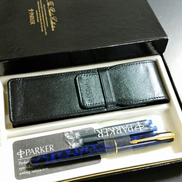 【未使用】PARKER 5TH 万年筆(箱付、ペンケース、替え芯付き) PARKER万年筆♪未使用品♪筆箱、替えインクセット♪ PARKER万年筆