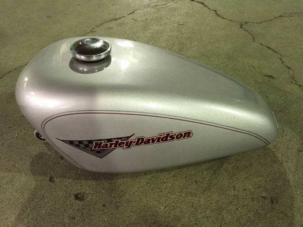 010　ハーレーＸＬ　純正タンク　～2003y モデル【美品】_1