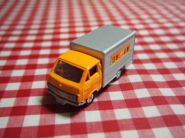 トミカ　黒箱　日本製　38　トヨタ ハイエース 日通冷凍車