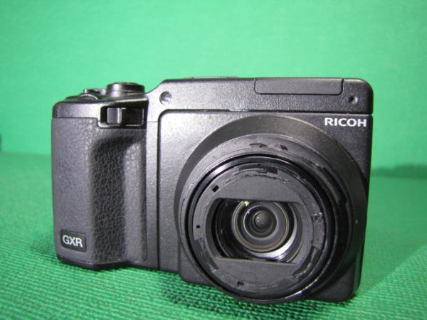 得価，最新作 RICOH リコー GXR P10 ブラック 約1000万画素 デジカメ☆k363